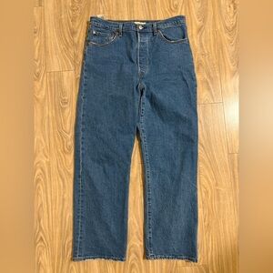 Levi’s Ribcage Straight Ankle Jeans - Women’s Size 32